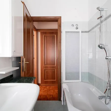Gaia Apartment *